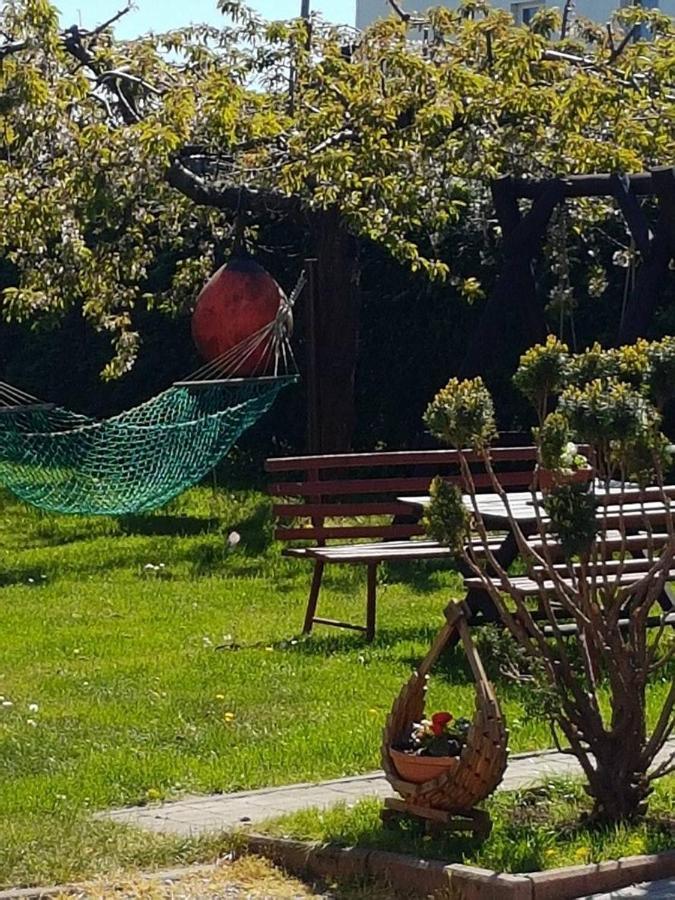 Pokoje Goscinne Irena Mieroszyno Eksteriør billede